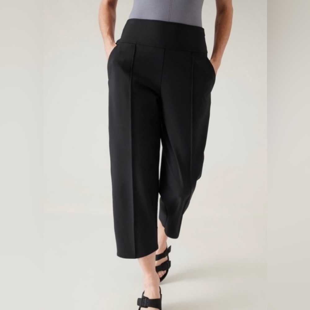 NWOT Athleta Cropped Black Ponte Straight-Leg Pants (TALL)